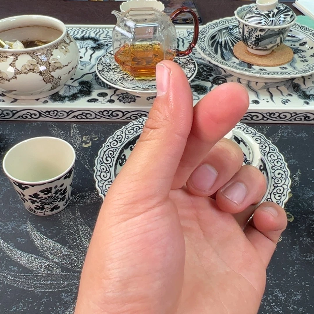 杨***1陶景德镇手工手绘陶瓷