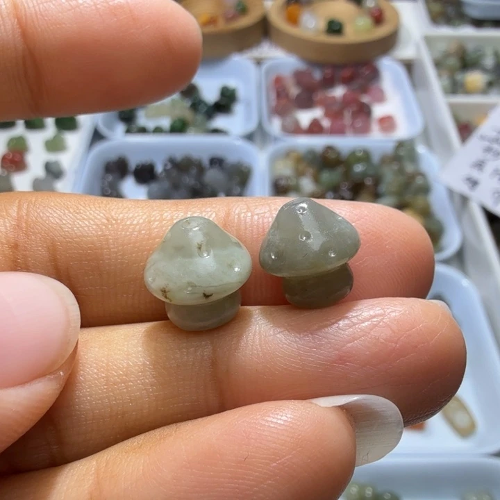 和田玉未镶嵌珠宝奇石