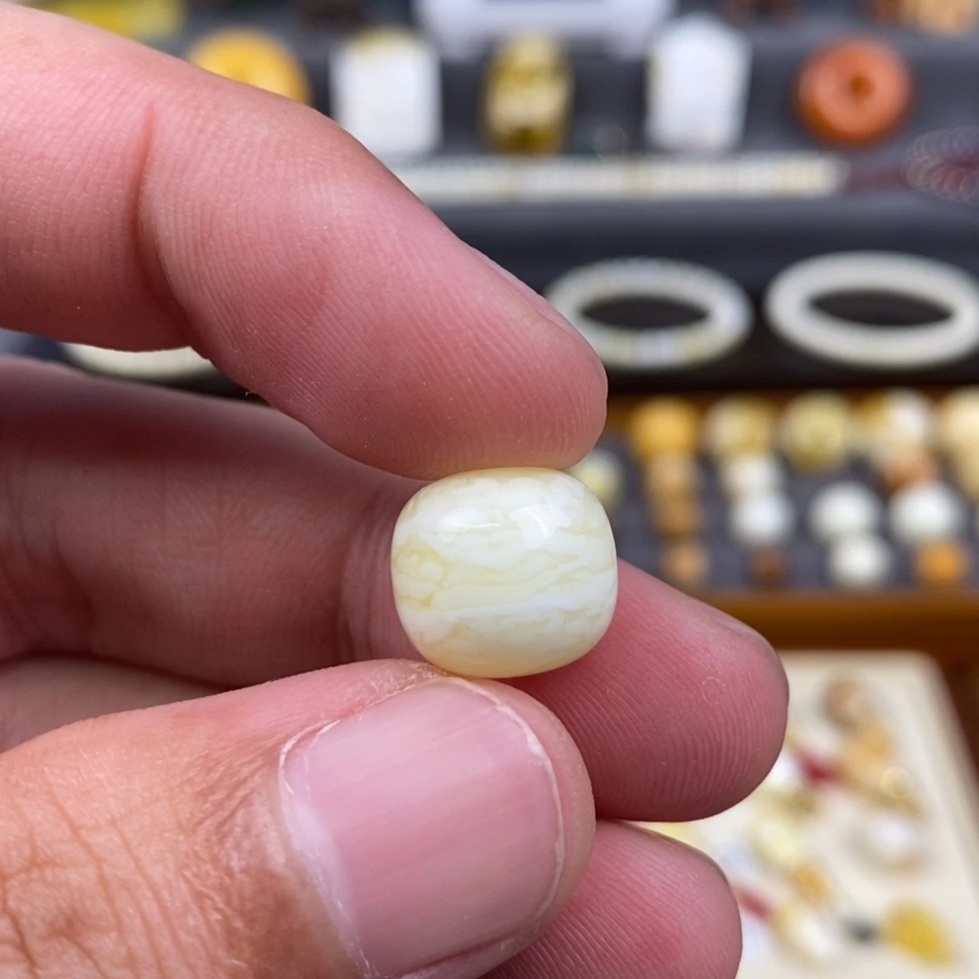 裸石蜜蜡未镶嵌配饰尺寸12.8