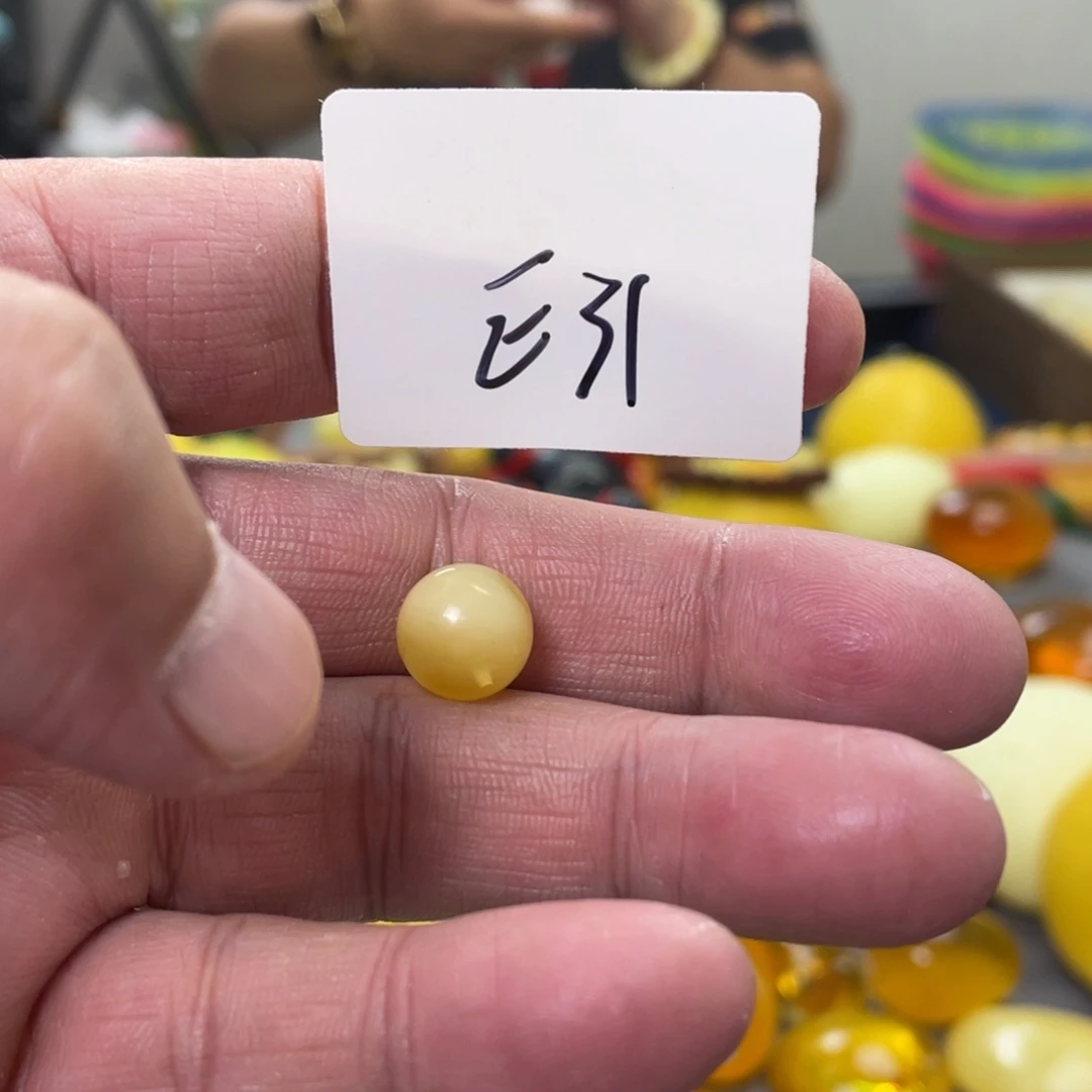 手链琥珀未镶嵌多样性发，发其中一件