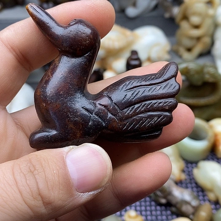 未镶嵌蛇纹石玉颈饰