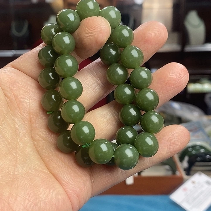 和田玉未镶嵌手串