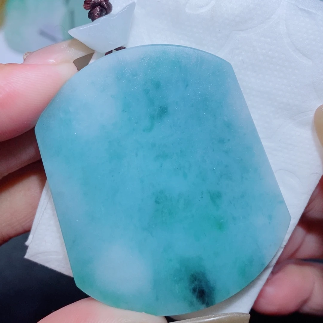 定制翡翠未镶嵌毛货翡翠挂件