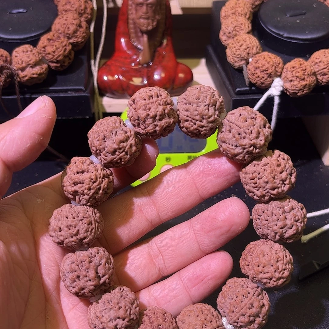 恭***0金刚菩提吊坠22蜂王