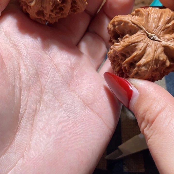 少***我吊坠文玩核桃白狮子