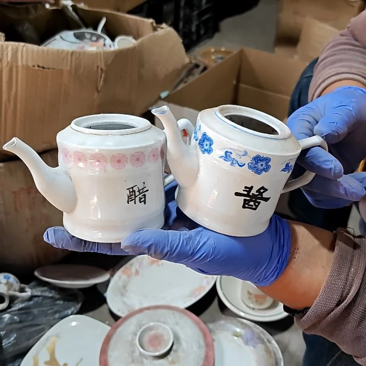 瓷片陶瓷盘子碗啥都有