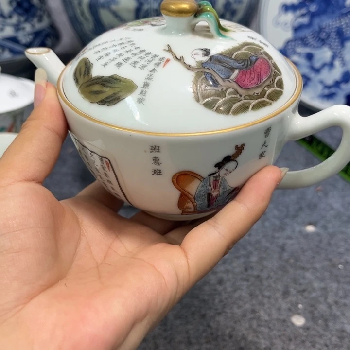 摆件本*景德镇陶瓷艺术品