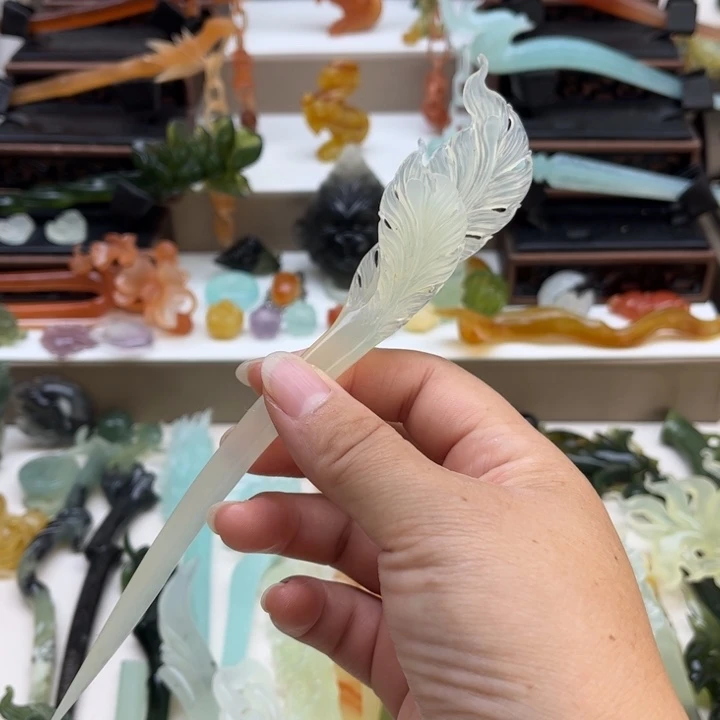 蛇纹石玉未镶嵌岫玉挂坠