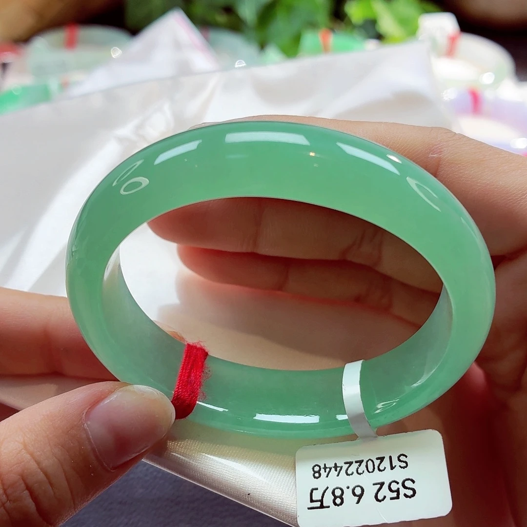 翡翠未镶嵌手镯（贵妃镯）冰绿68-14