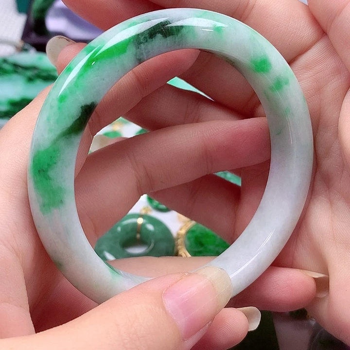 未镶嵌手镯翡翠翡翠手镯