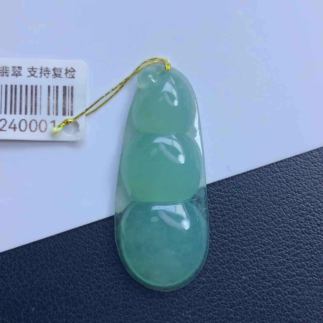 翡翠颈饰未镶嵌福豆