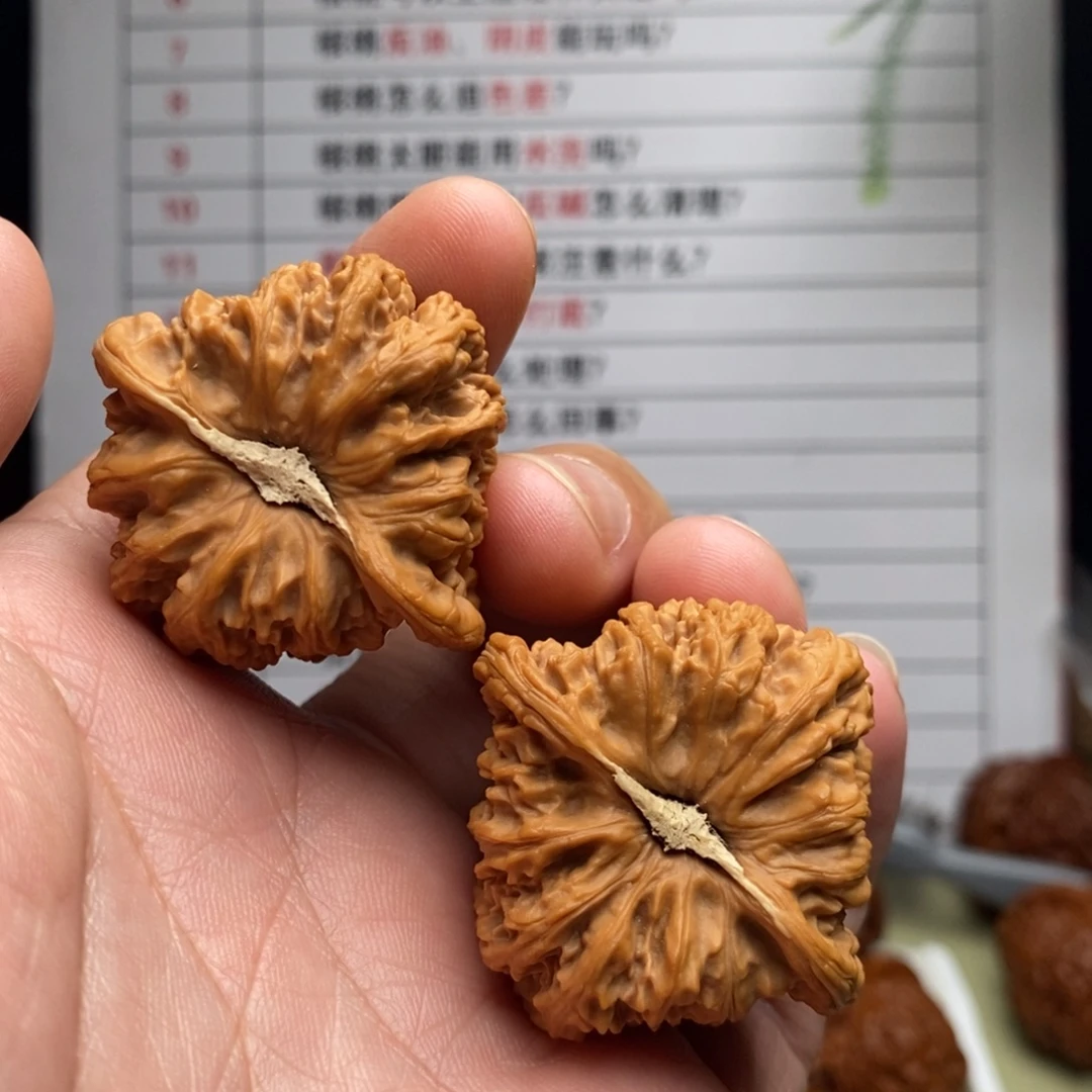 吊坠桃核40密文老丁