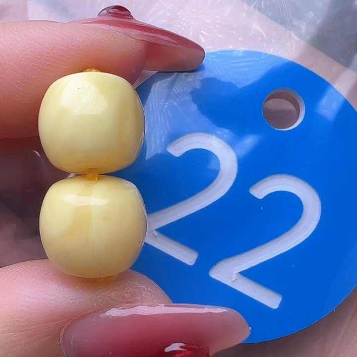 蜜蜡裸石未镶嵌10.4mm 氧化料 直切