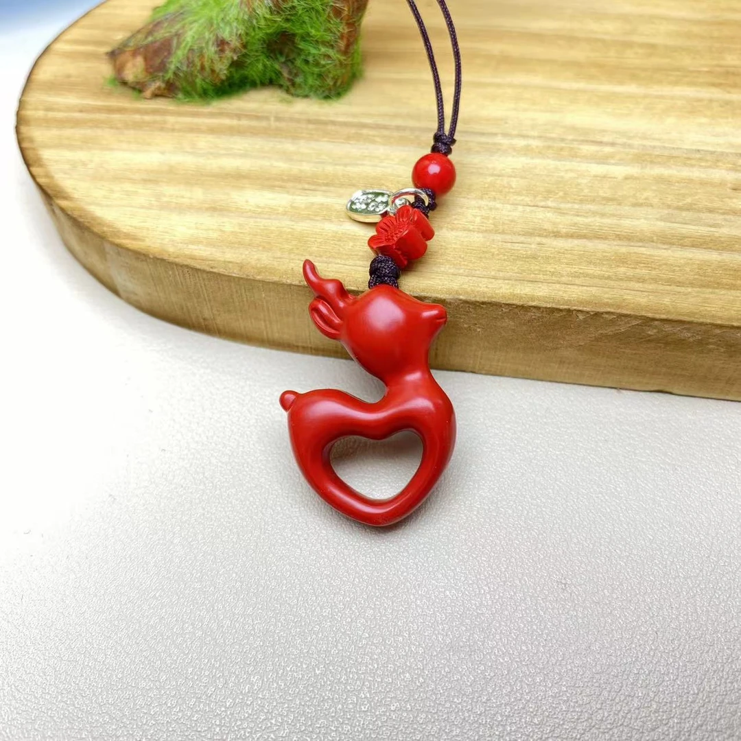 含辰砂工艺品保真高含量红砂设计款一路平安小鹿手机挂保真朱砂