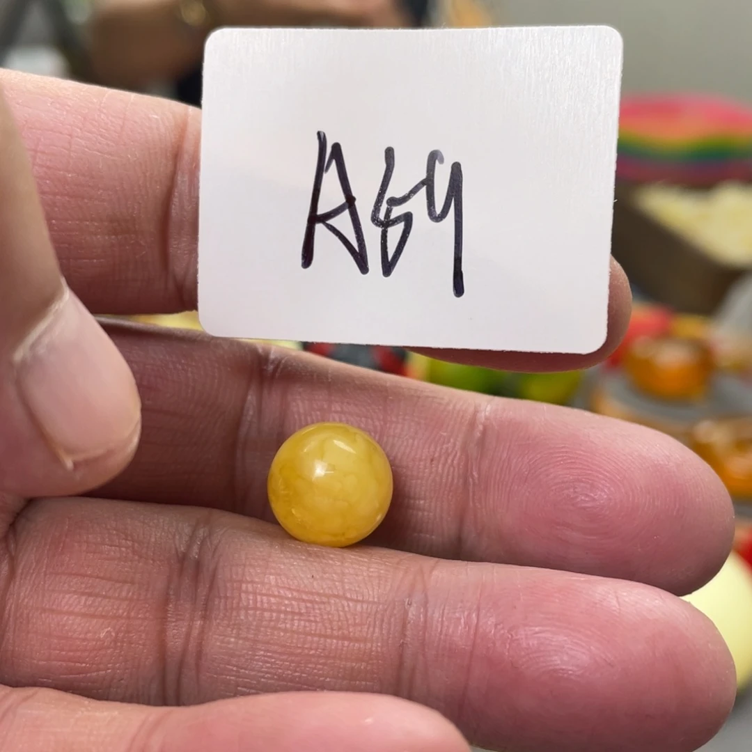 手链琥珀未镶嵌多样性发，发其中一件