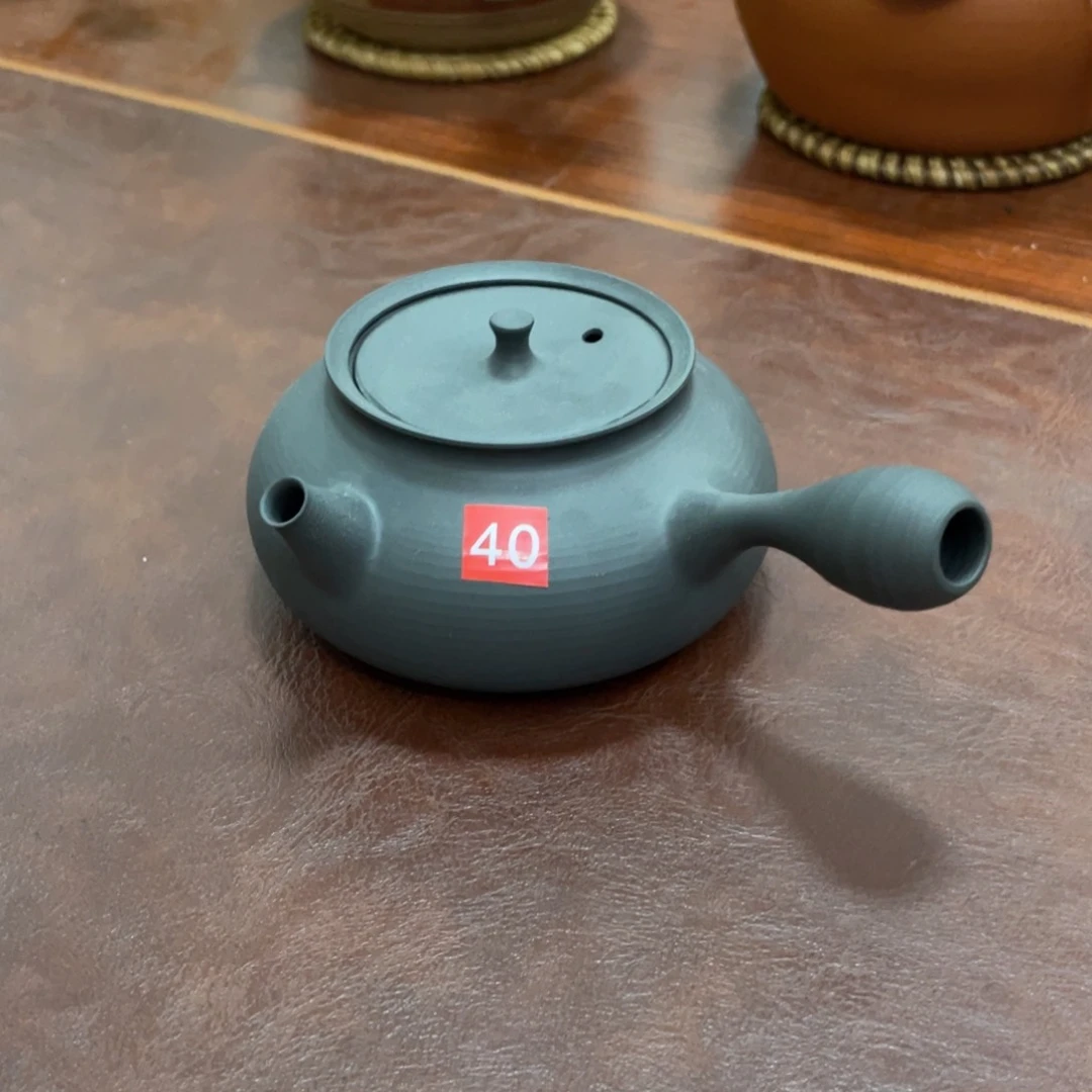 卖***佬吴永华泡捂灰茶壶一个