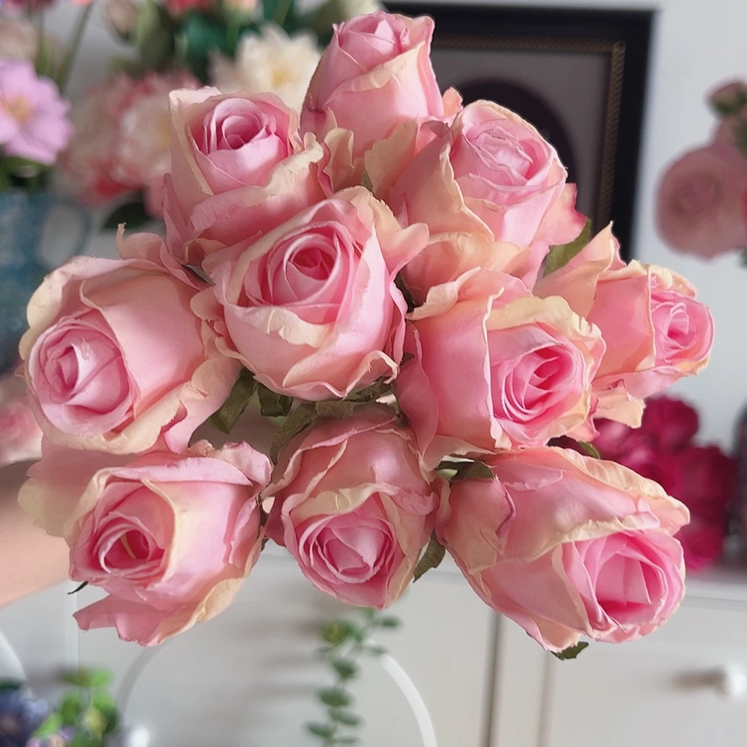 10枝泡泡玫瑰。