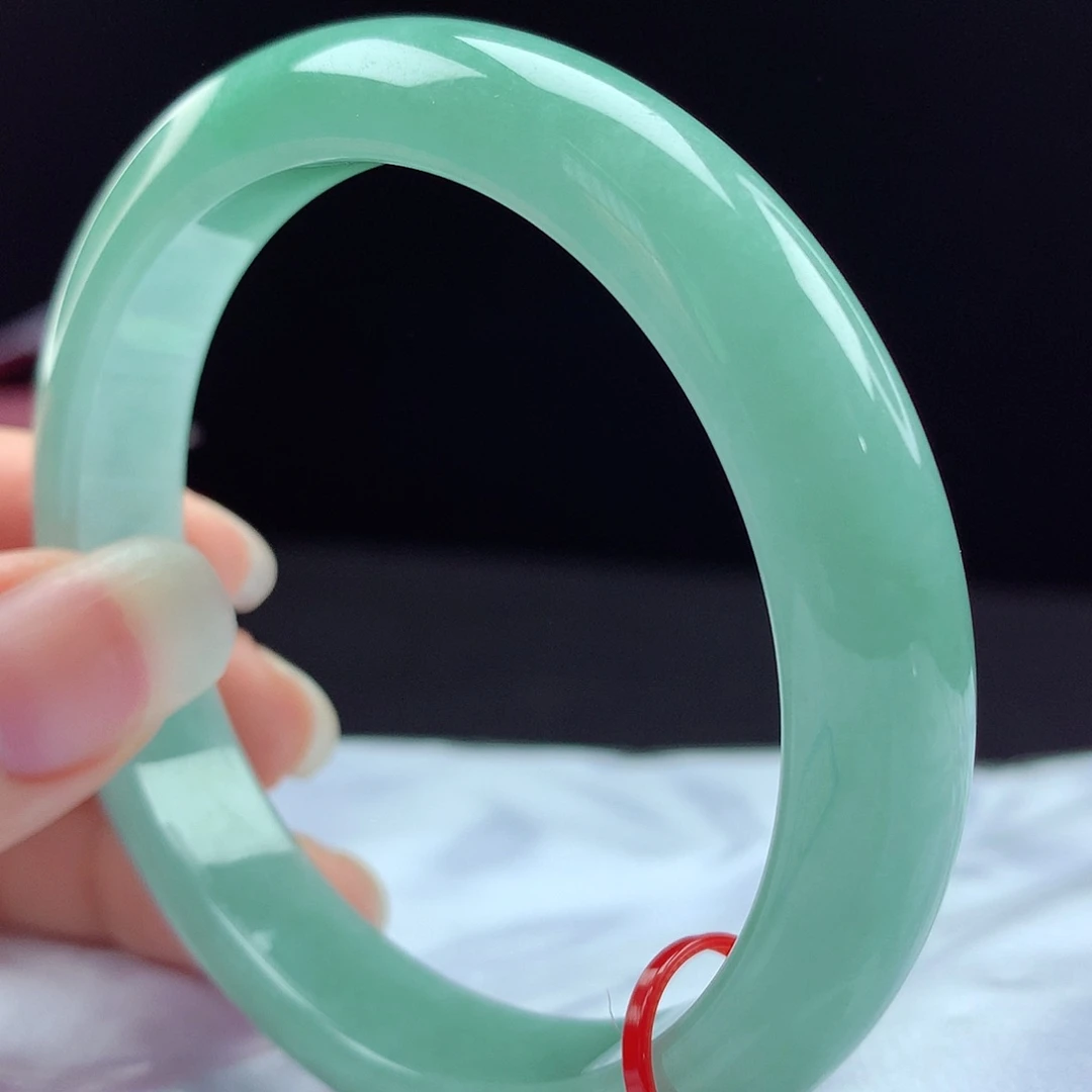 未镶嵌手镯翡翠89035，