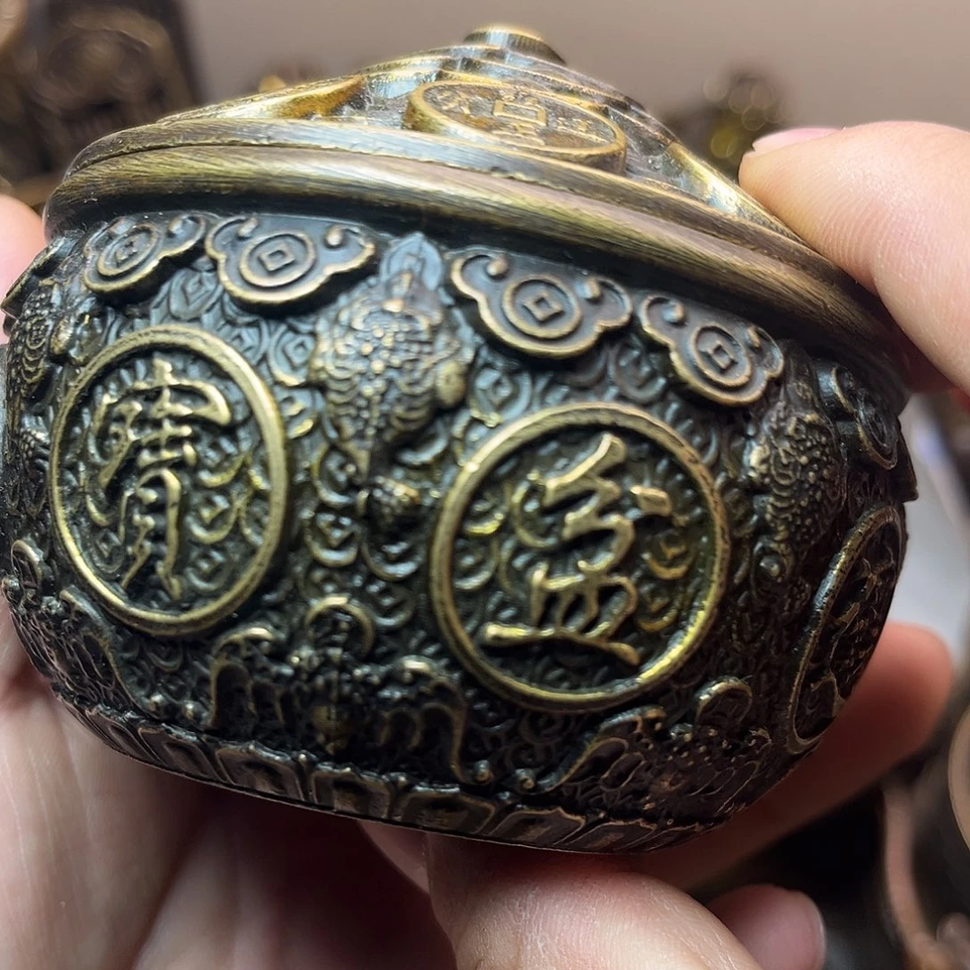 精美铜器工艺品等