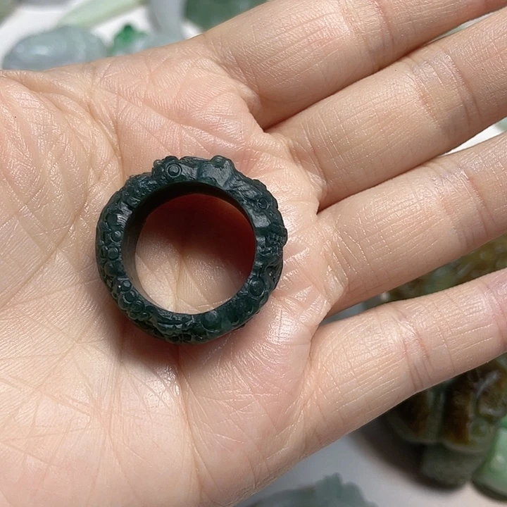 定制翡翠未镶嵌翡翠