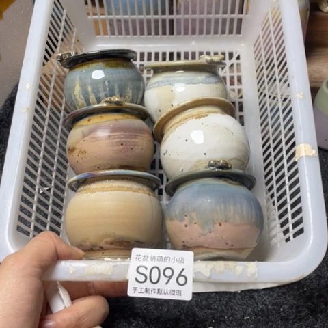 紫砂花盆微瑕096口径5厘米左右