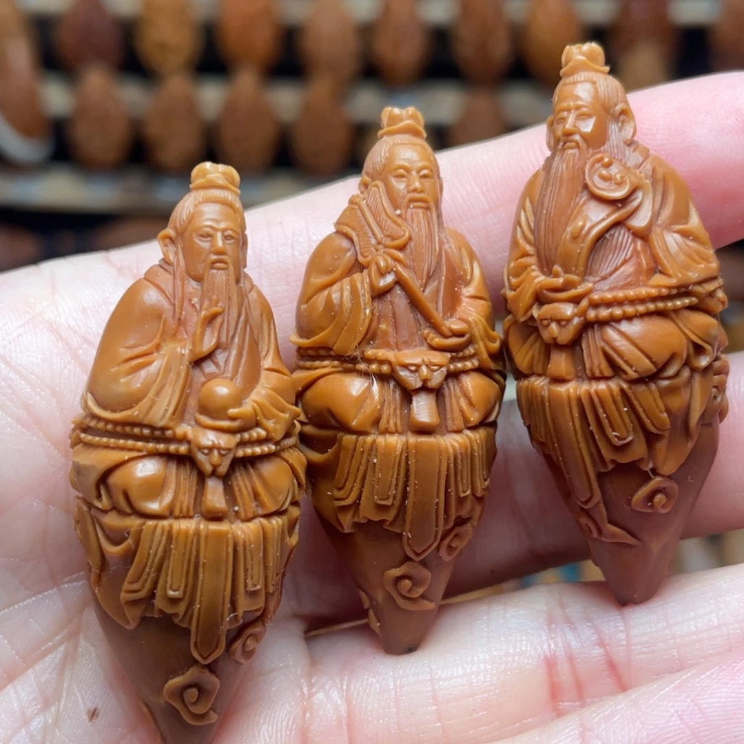 把件橄榄核三清祖师