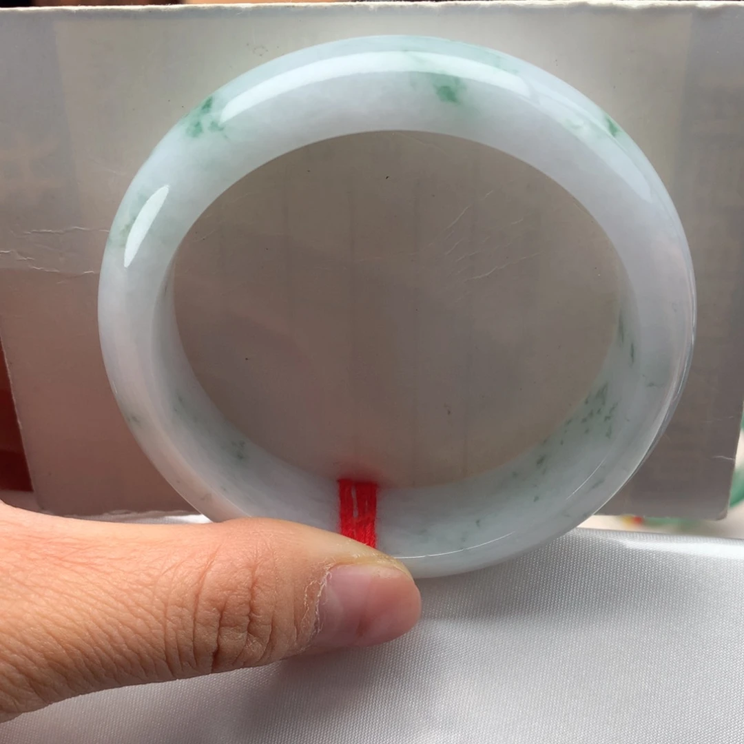 翡翠未镶嵌手镯纯天然05