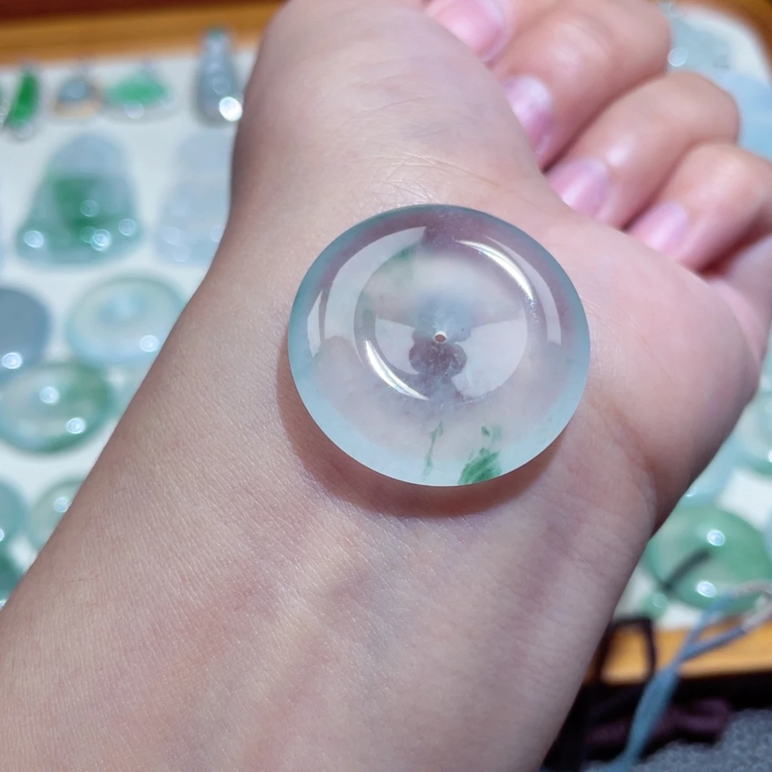 翡翠未镶嵌颈饰扣子