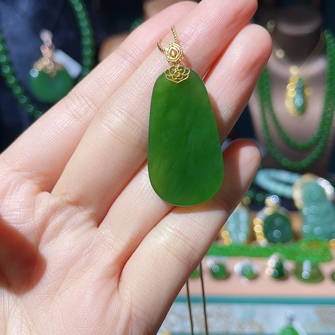 和田玉18K金镶嵌吊坠(不含链)