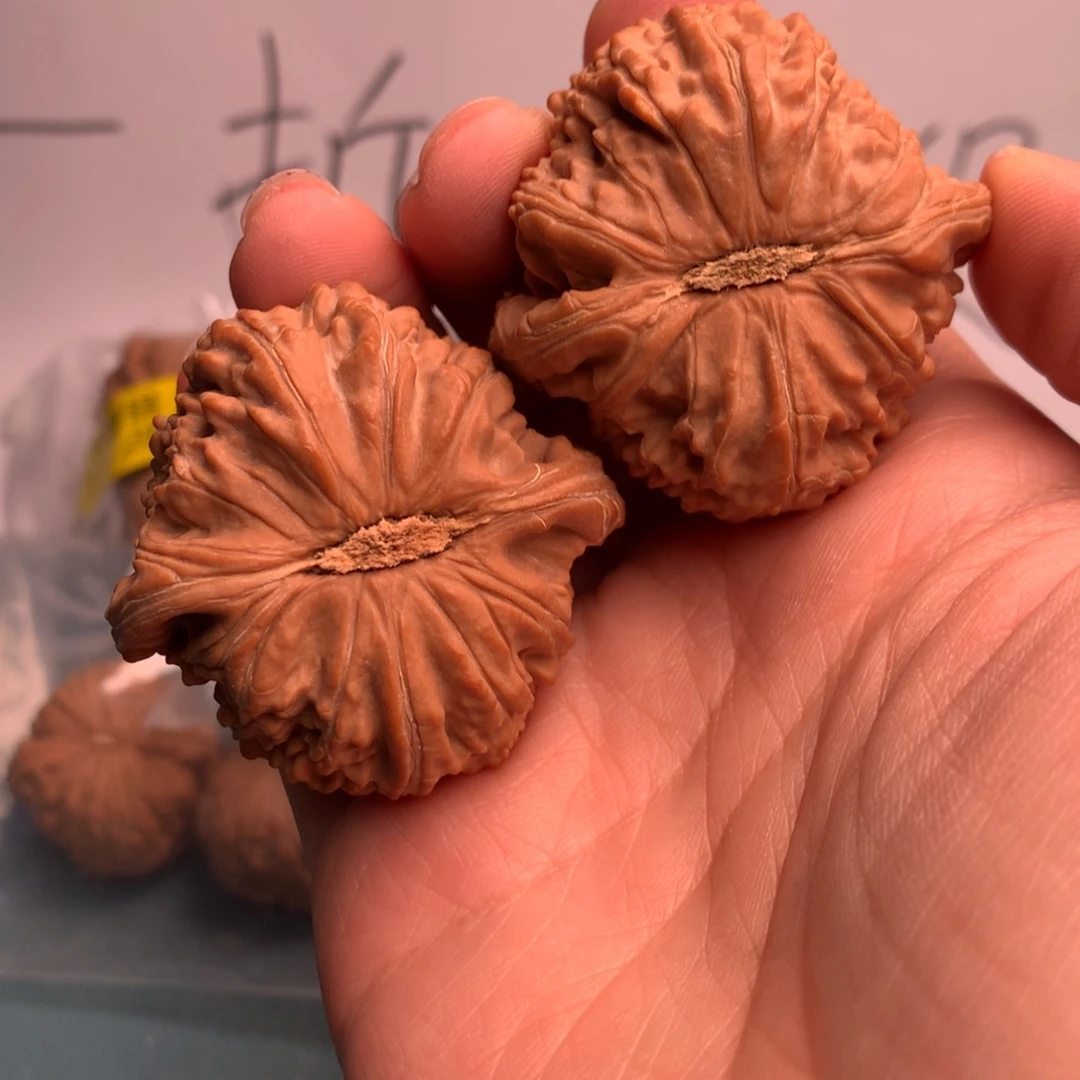 国***文玩核桃吊坠白狮子1