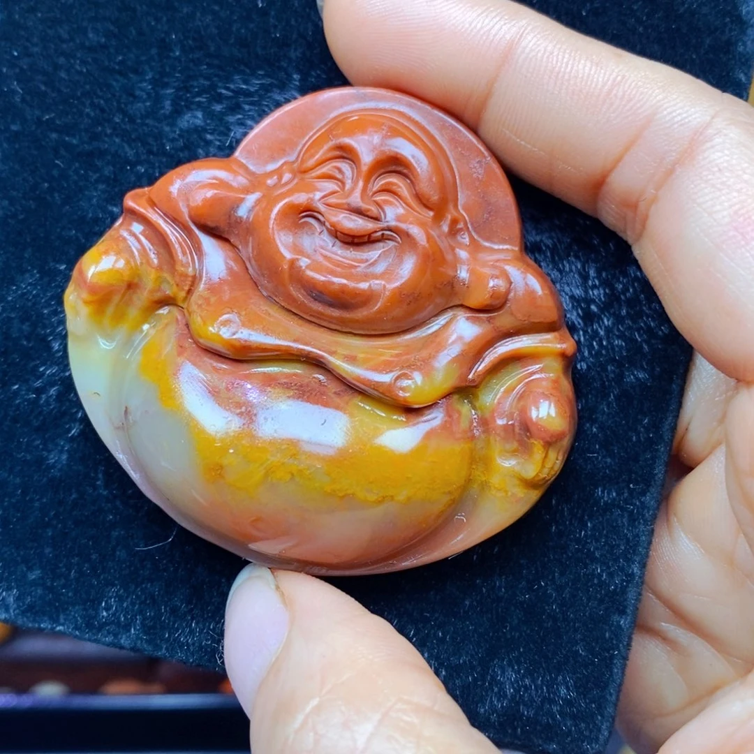 未镶嵌石英质玉（黄龙玉）颈饰