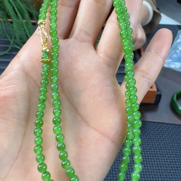 颈饰未镶嵌和田玉（碧玉）卡4