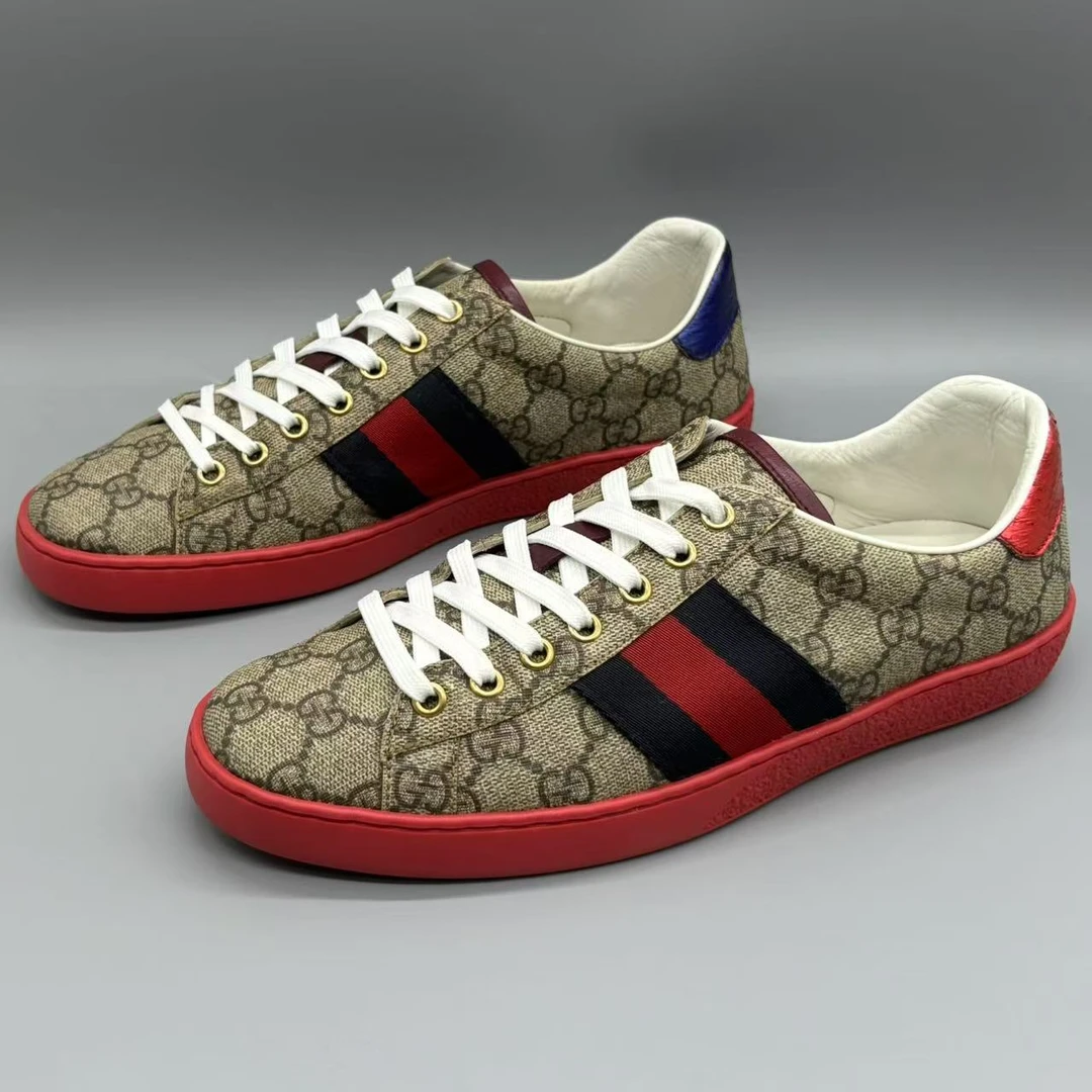 95新 GUCCI/古驰 乌木经典老花满印红底休闲板鞋41.5欧码xh276