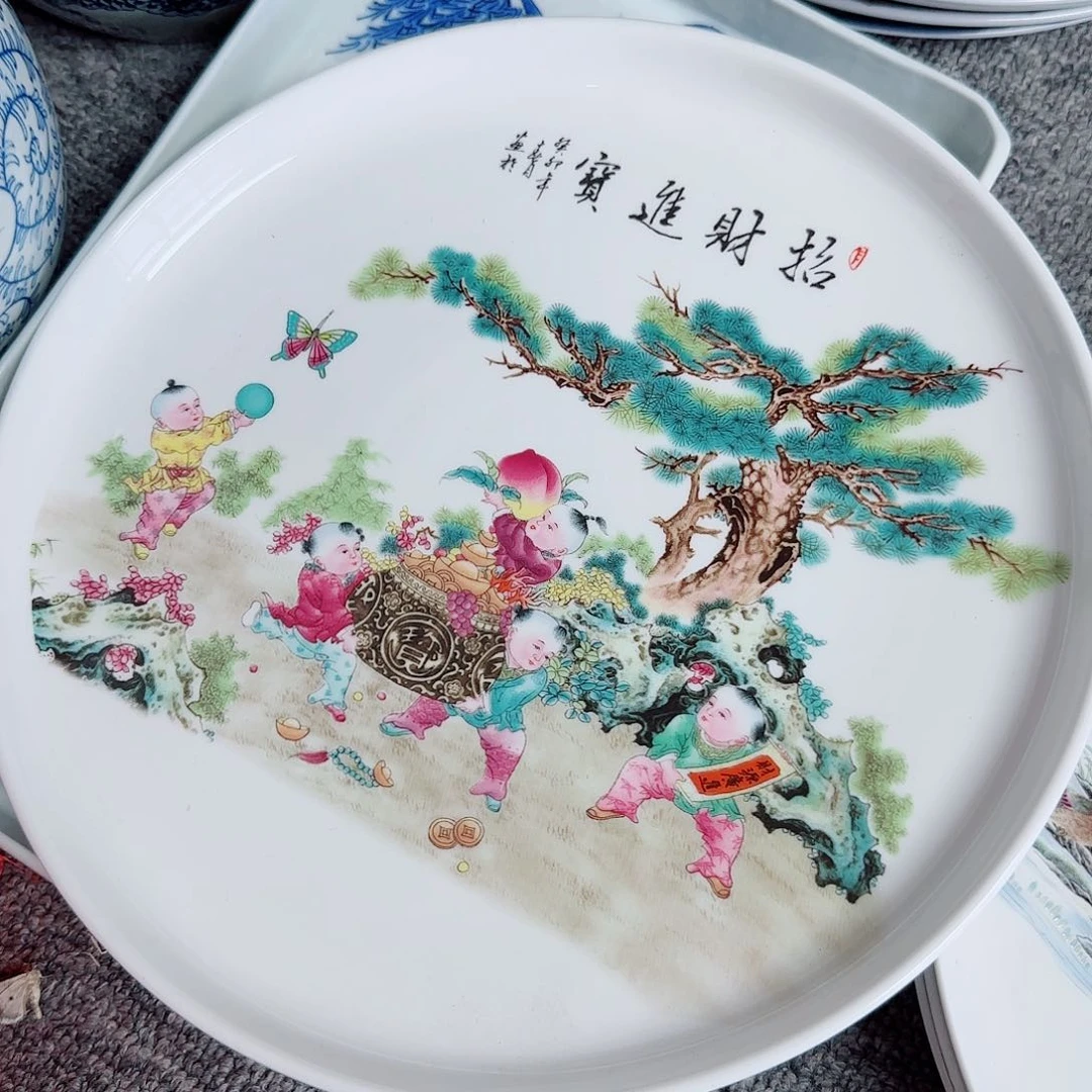 摆件自*瓷器的工艺技术水平