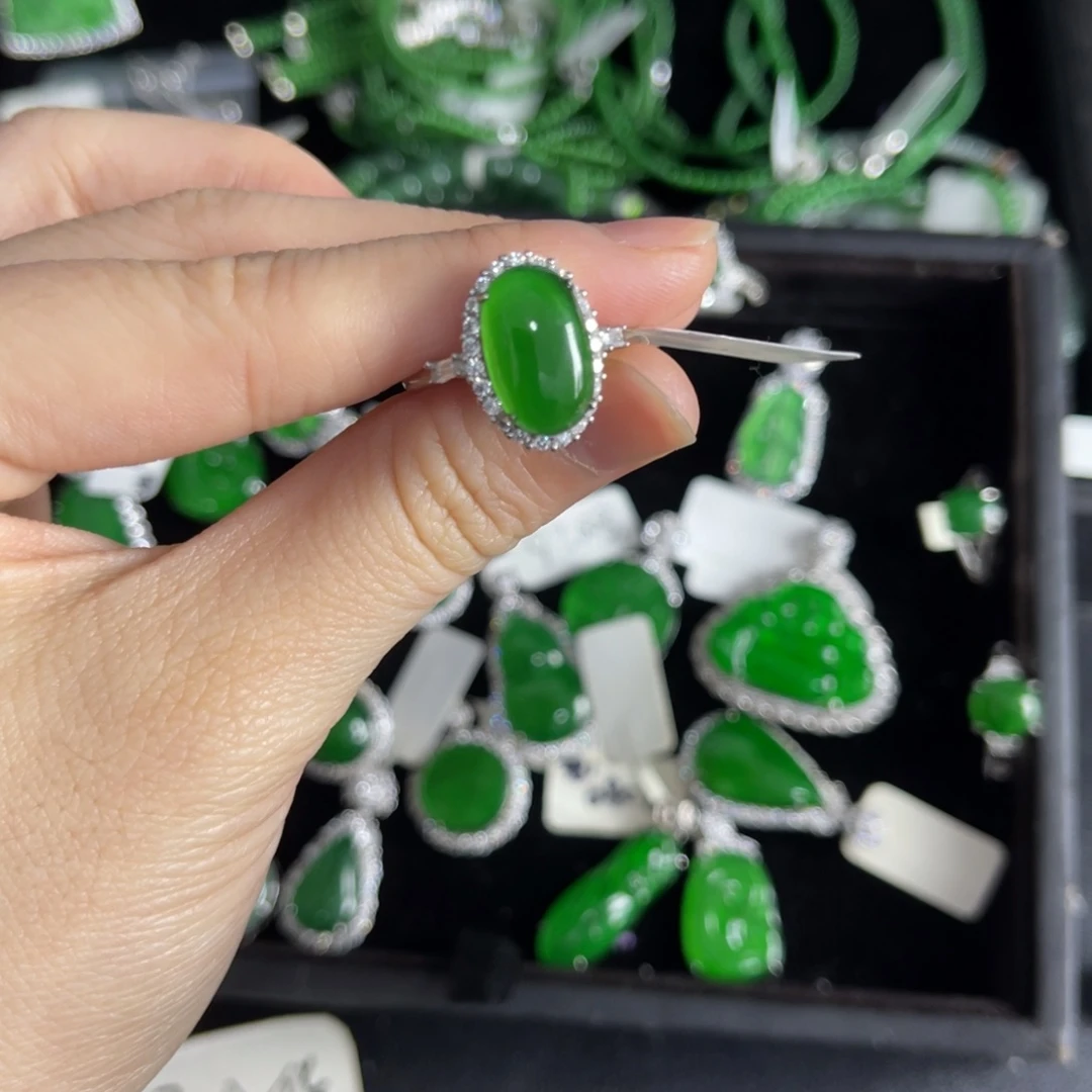 翡翠银S925镶嵌戒指蛋面戒指