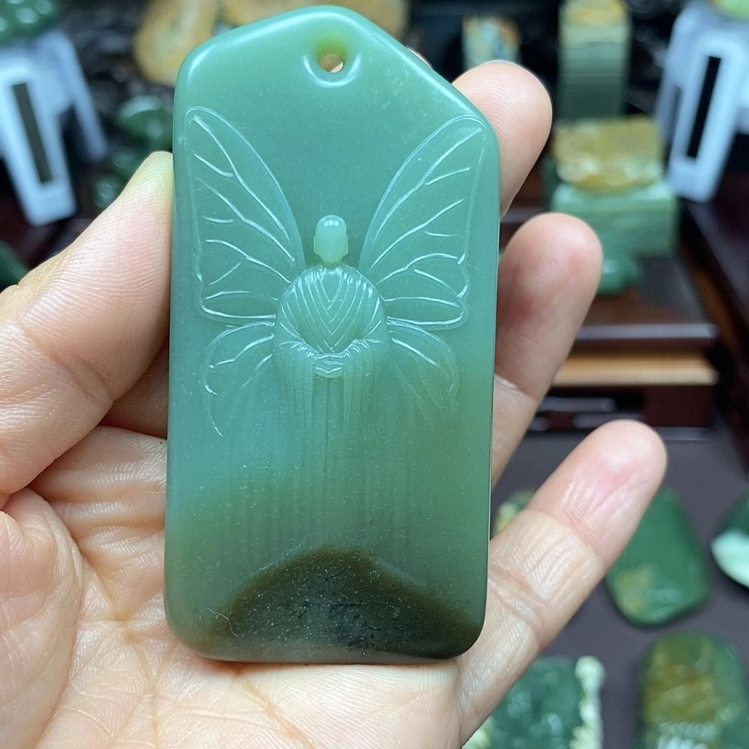 乐***亦岫岩老玉（透闪石质玉）未镶嵌颈饰