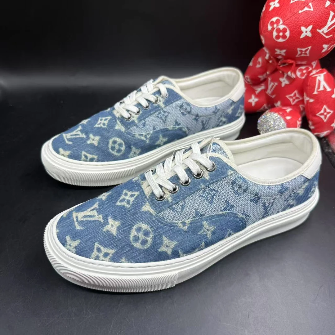 95新 LouisVuitton/路易威登 蓝牛仔老花帆布板鞋40.5欧码 kke460