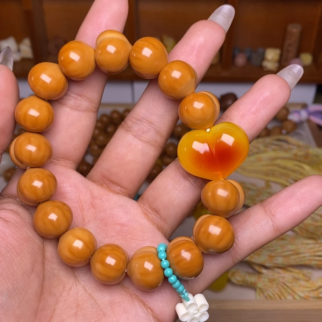 吊坠猴头核桃16➕ 玻璃底高定柯基手串➕爱心小白花