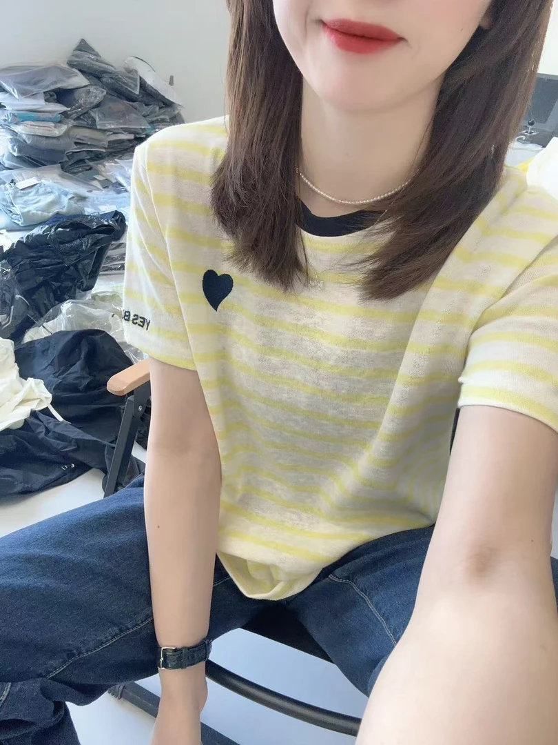 韩系爱心刺绣撞色拼接圆领冰丝针织短袖T恤女夏宽松软糯条纹小衫