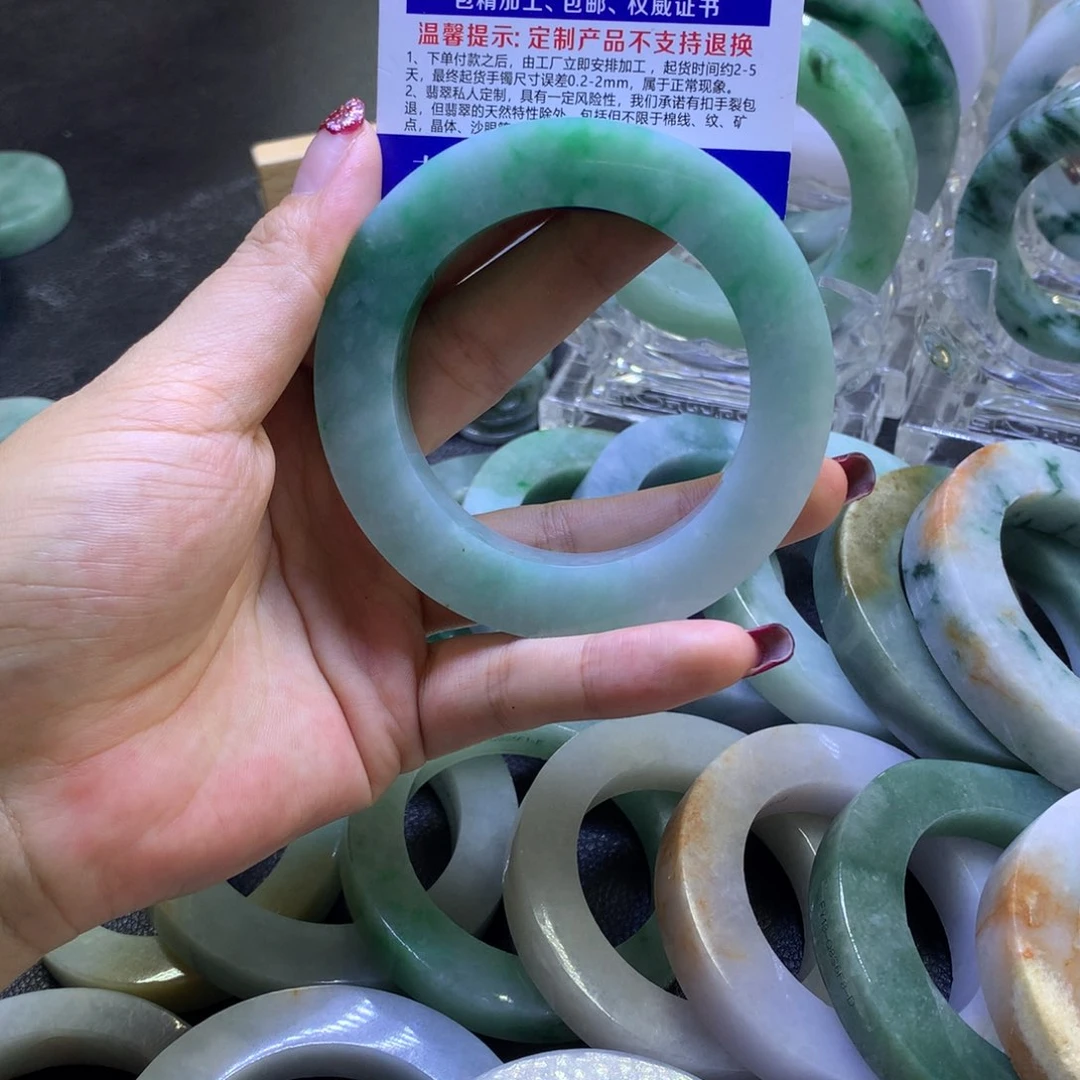 定制翡翠翡翠未镶嵌J**y