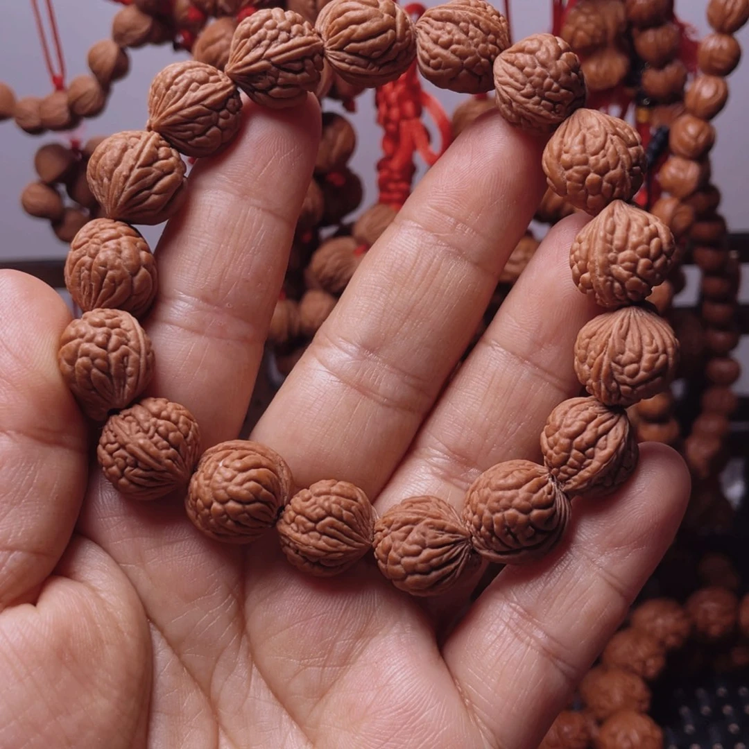 木质类龙纹桃枭挂件