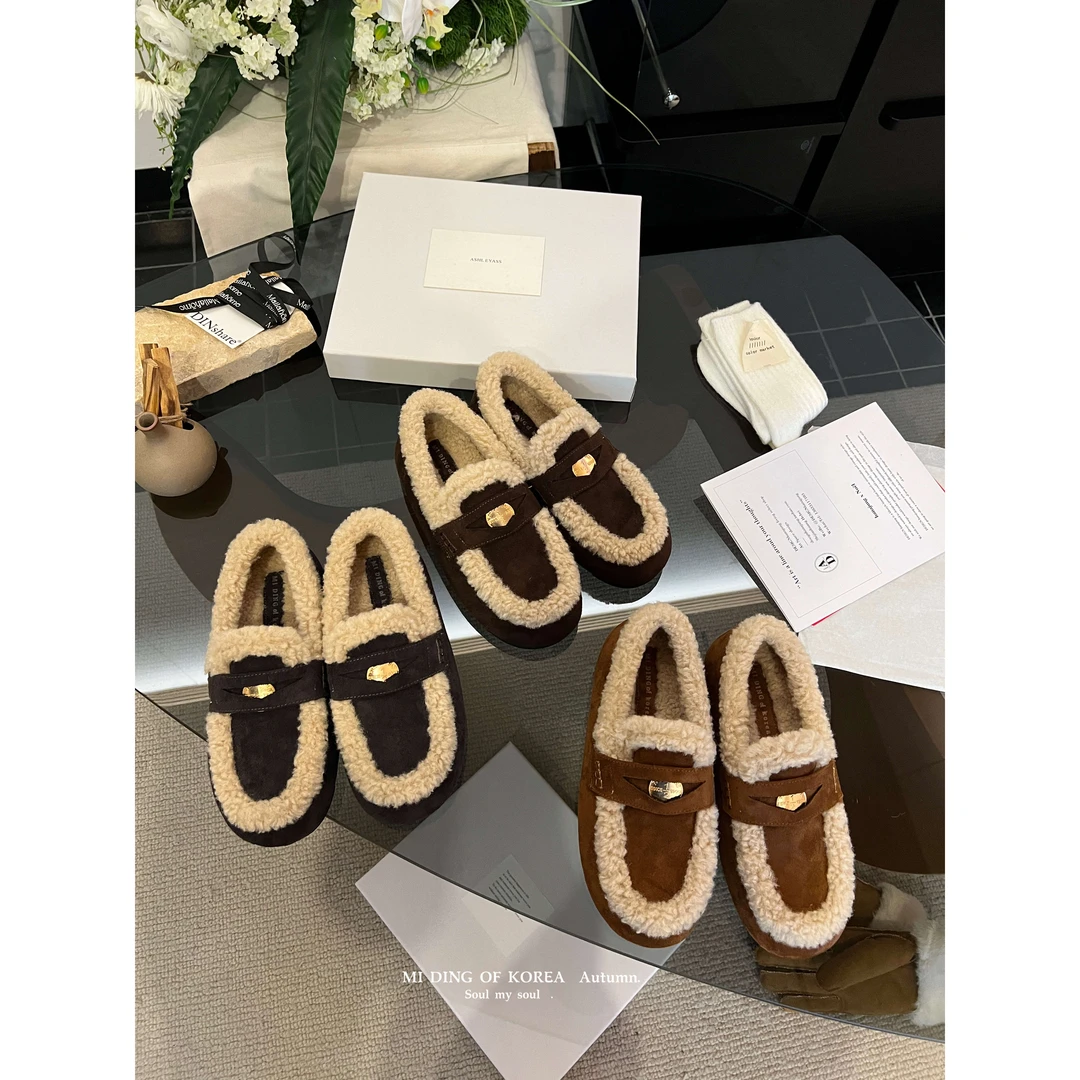 J-2559-1#[云朵泡芙]毛绒绒暖到跺脚!miu系金币乐福鞋