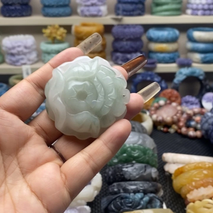 未镶嵌手镯石英岩玉