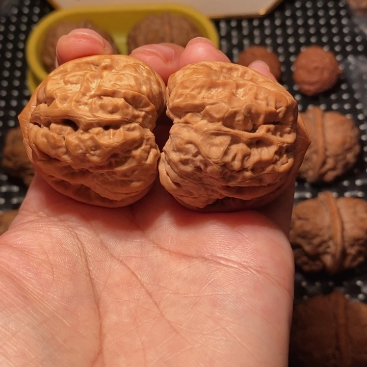 把件文玩核桃八腿肌肉蛙