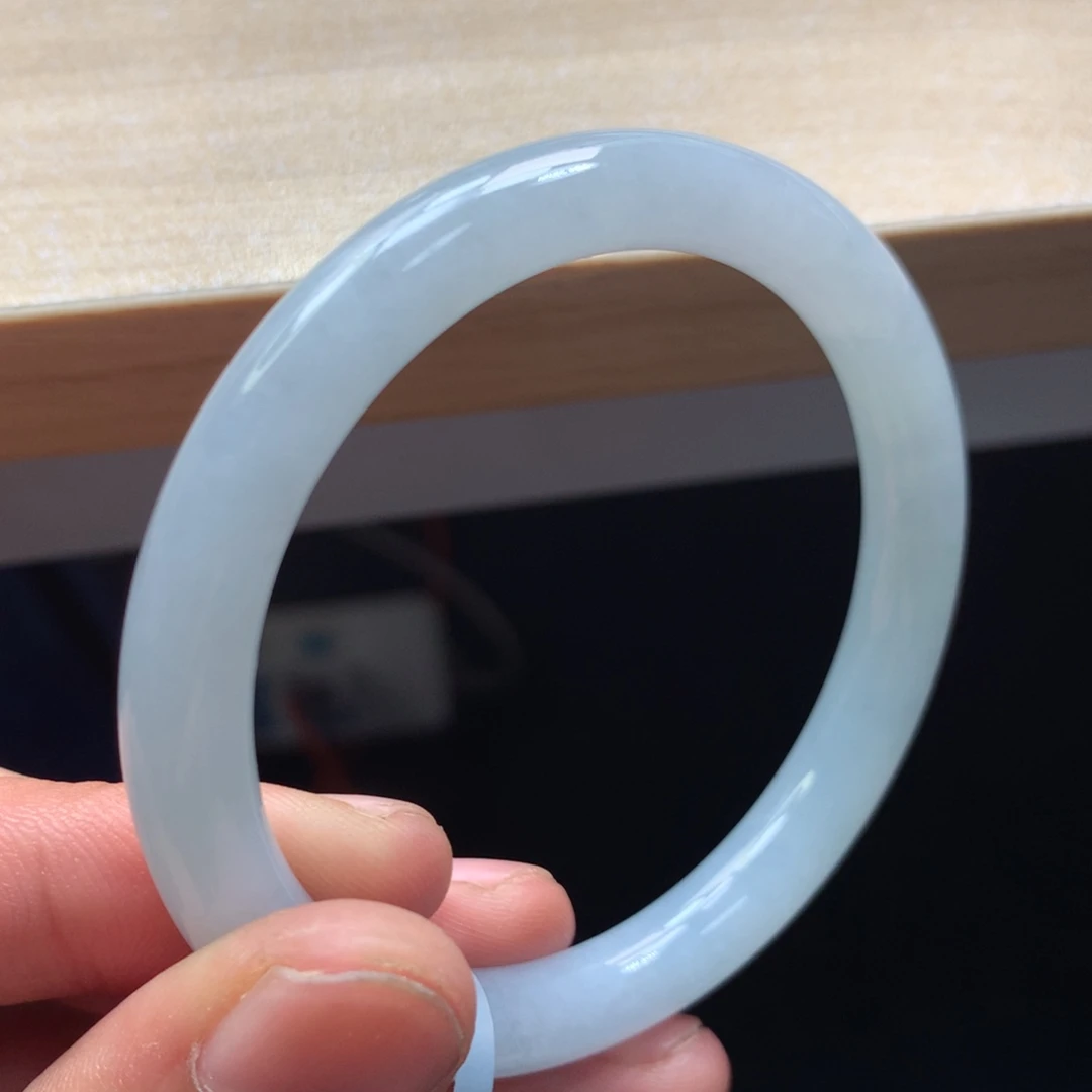 未镶嵌手镯翡翠手镯