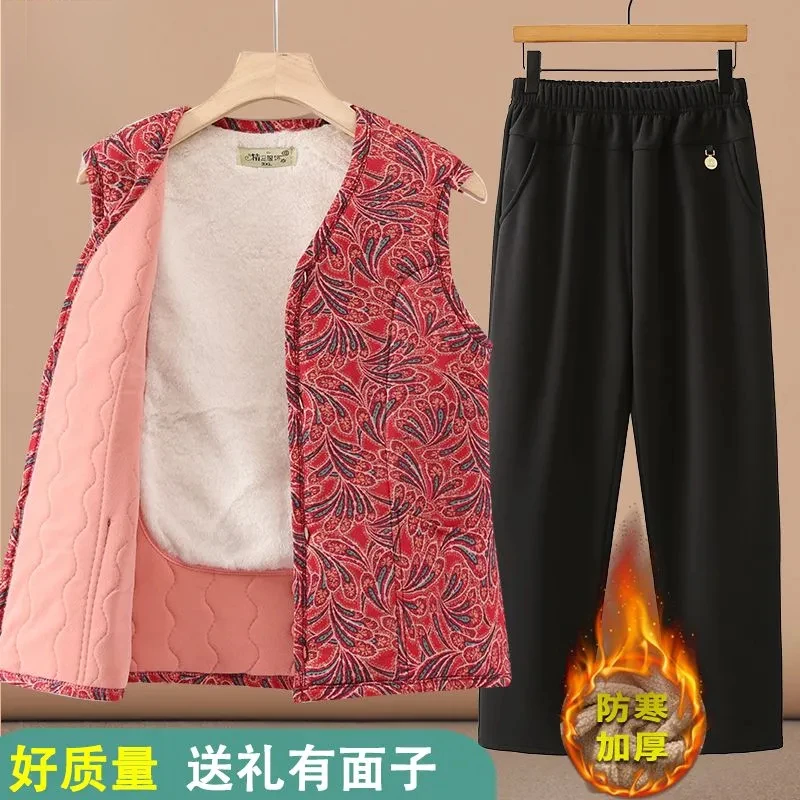 中老年人马甲女款2025新款妈妈棉马甲加绒奶奶保暖背心短款老太太