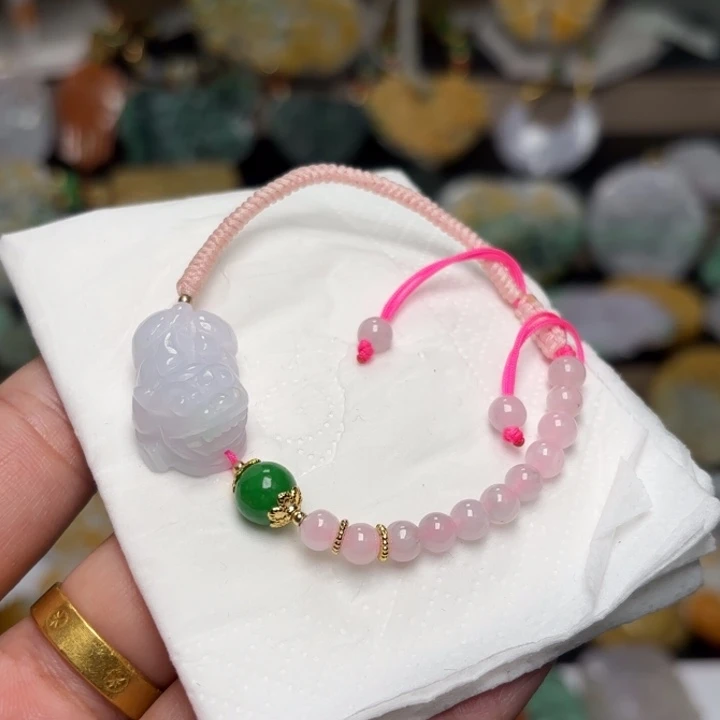 翡翠颈饰未镶嵌吊坠