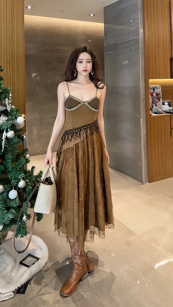 z4509 CC推荐 民族风复古网纱拼接吊带连衣裙