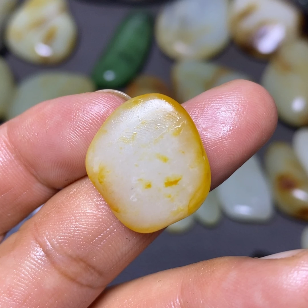 和田玉（糖玉）未镶嵌挂件