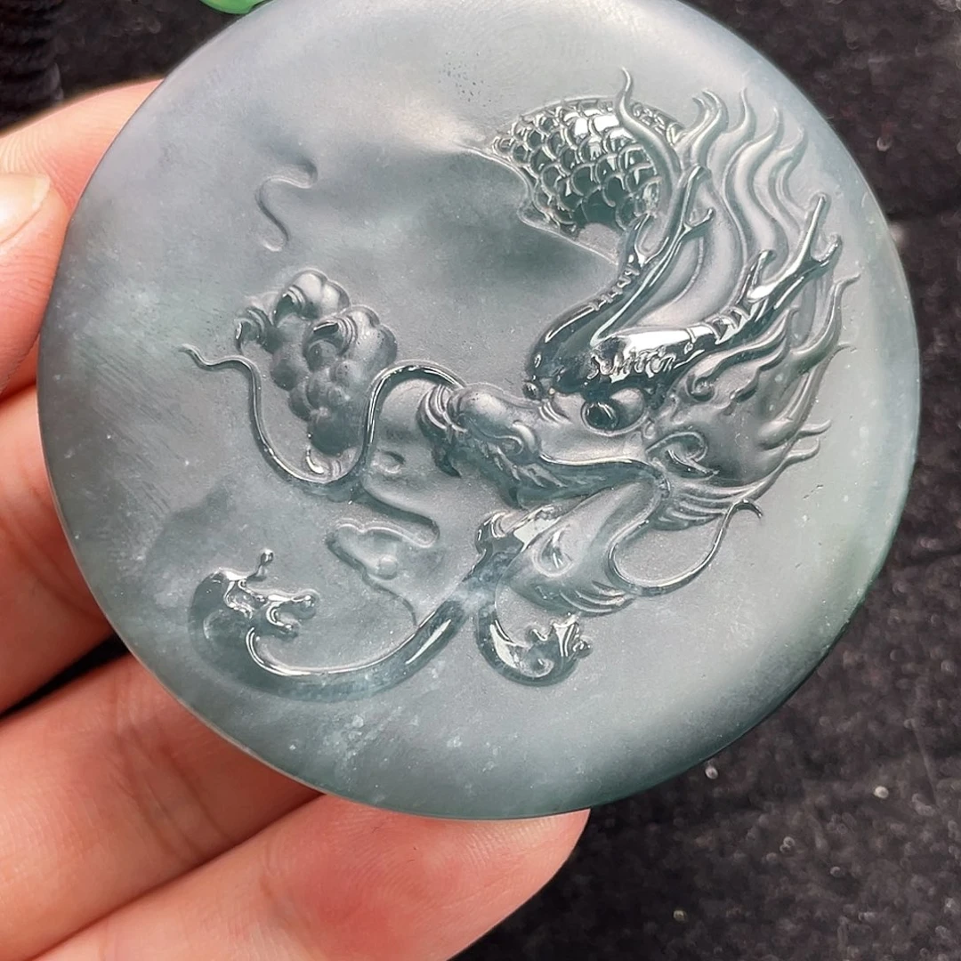 翡翠未镶嵌颈饰6，